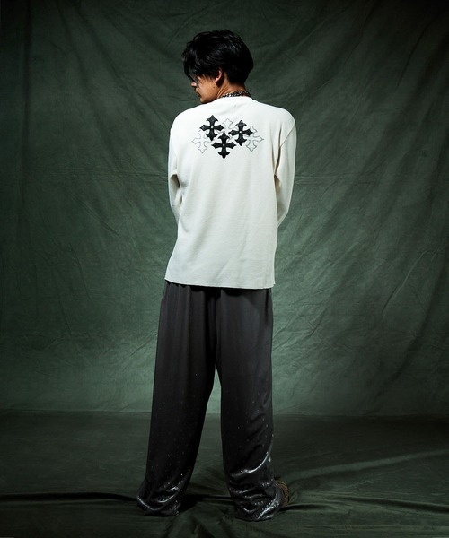 SUPPLIER（サプライヤー）の「ロンT｜Multiple Cross Thermal Long Sleeve Tee｜SUPPLIER（Tシャツ/カットソー・メンズ・ブラック/オフホワイト・MEDIUM/LARGE/X-LARGE/SMALL）」の17枚目の写真