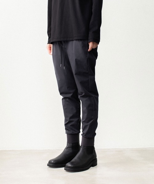 ATTACHMENT（アタッチメント）の「【LIMITED】ソロテックス ライト ダブルクロス ジョガーパンツ / SOLOTEX LIGHT DOUBLE CLOTH JOGGER PANTS（スウェットパンツ・メンズ・ダークグレー/ブラック・1/2/4/3）」の5枚目の写真