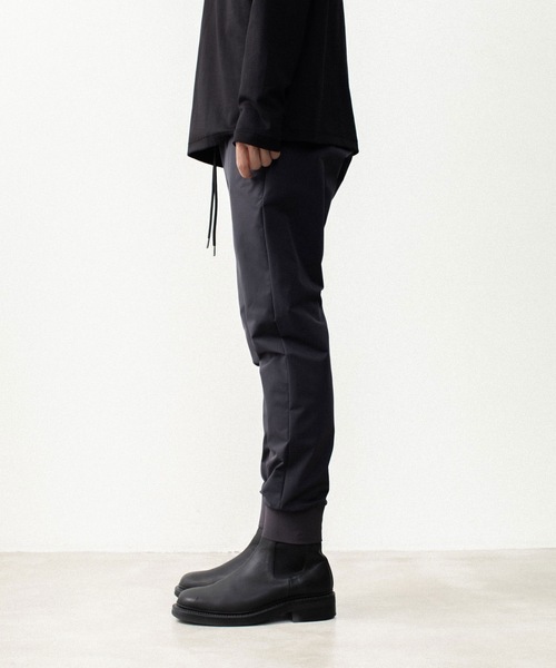 ATTACHMENT（アタッチメント）の「【LIMITED】ソロテックス ライト ダブルクロス ジョガーパンツ / SOLOTEX LIGHT DOUBLE CLOTH JOGGER PANTS（スウェットパンツ・メンズ・ダークグレー/ブラック・1/2/4/3）」の6枚目の写真