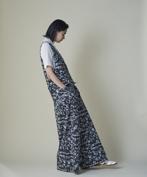 mintdesigns(ミントデザインズ)の「Tulle Ribbon Jumpsuit(サロペット/オーバーオール・レディース・ブラック/ホワイト・ONESIZE)」の4枚目の写真