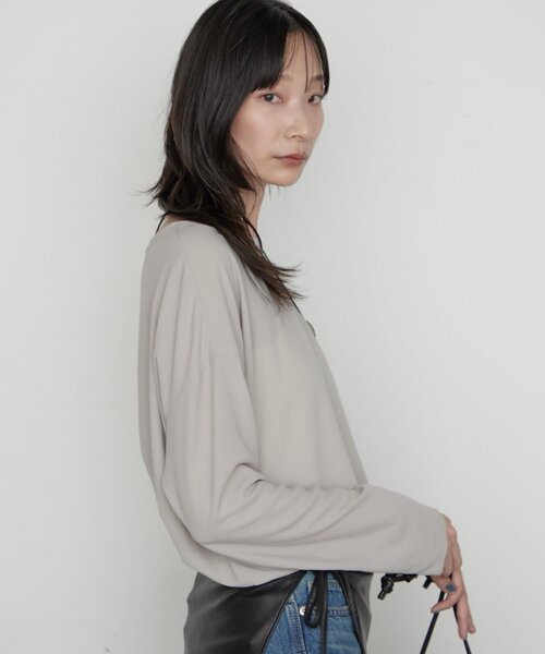 LOUNGEDRESS(ラウンジドレス)の「《万能トップス》【JAPAN MADE】ストレッチジョーゼットプルオーバー 秋服(シャツ/ブラウス・レディース・グレー/オフホワイト/ブラック・FREE)」の22枚目の写真