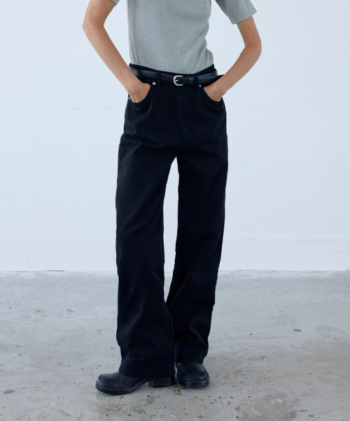 BLUEBRICK(ブルーブリック)の「Wide denim (black)(デニムパンツ・レディース・その他・S-Long/L-Short/M-Short/S-Short/L-Long/M-Long)」の1枚目の写真
