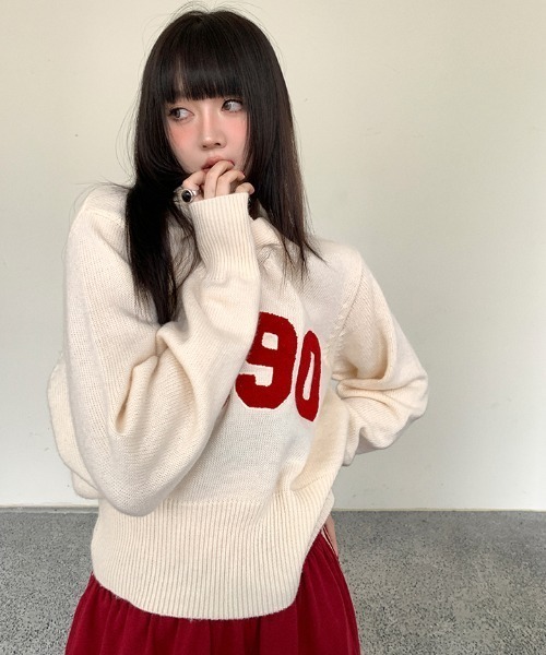 Aelina(エリナ)の「Vネックニットセーター(ニット/セーター・レディース・ベージュ・FREE)」の1枚目の写真