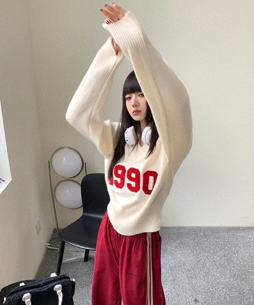 Aelina(エリナ)の「Vネックニットセーター(ニット/セーター・レディース・ベージュ・FREE)」の13枚目の写真