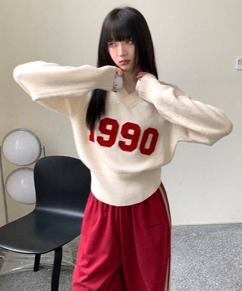 Aelina(エリナ)の「Vネックニットセーター(ニット/セーター・レディース・ベージュ・FREE)」の9枚目の写真