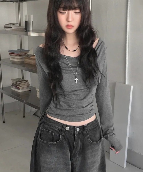 Teem Store(チームストア)の「オフショルダードレープトップス 長袖(Tシャツ/カットソー・レディース・グレー・M)」の9枚目の写真