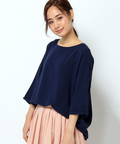 LBC(エルビーシー)の「リネンレーヨンクルーネックチュニック (シャツ/ブラウス・レディース・ブラウン/ダークブルー/オフホワイト・LARGE/MEDIUM)」の3枚目の写真