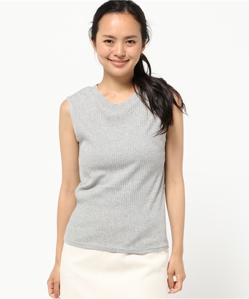 J'studio(ジェイストゥディオ)の「トタンテレコノースリカットソー(Tシャツ/カットソー・レディース・レッド/グリーン/グレー/オフホワイト/ブラック/イエロー/ネイビー・9号)」の4枚目の写真