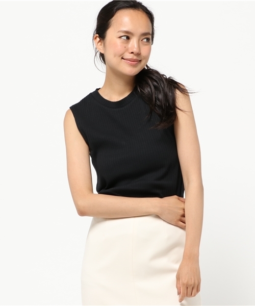 J'studio(ジェイストゥディオ)の「トタンテレコノースリカットソー(Tシャツ/カットソー・レディース・レッド/グリーン/グレー/オフホワイト/ブラック/イエロー/ネイビー・9号)」の3枚目の写真