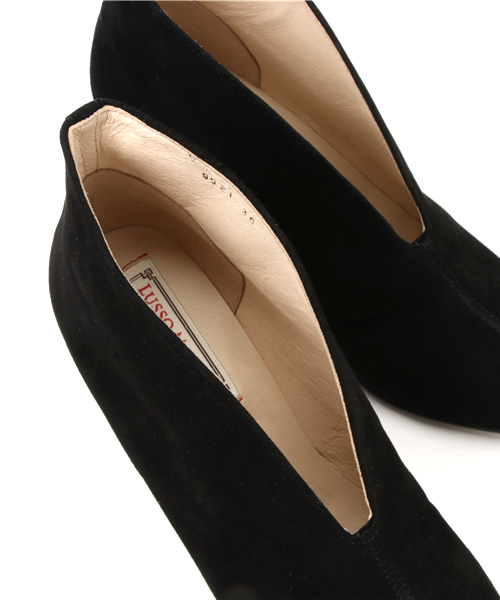 LUSSO MALENA(ルッソマレーナ)の「Vカットブーティー(ブーティ・レディース・ダークグレー/グレイッシュベージュ/ブラック・36/38/37/35)」の9枚目の写真