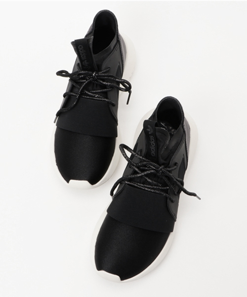 adidas（アディダス）の「オリジナルス チュブラーディファイアント 