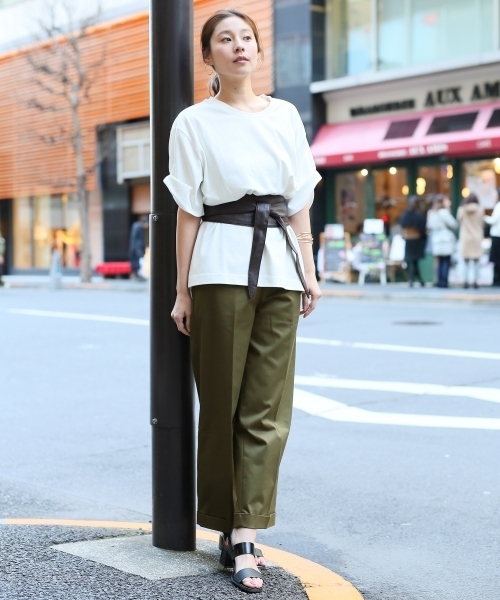 LEPSIM(レプシィム)の「CFソデロールBIGTSS 746774(Tシャツ/カットソー・レディース・ブラウン/オフホワイト/ブラック/サックスブルー/ブラウン系その他/ホワイト/ブラック系その他・FREE)」の8枚目の写真