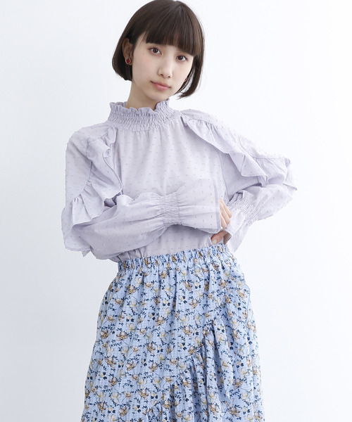 MERLOT(メルロー)の「ドビードットラッフルスリーブブラウス690-6527(シャツ/ブラウス・レディース・ホワイト/ブラック/ピンク/イエロー/ラベンダー・FREE)」の4枚目の写真