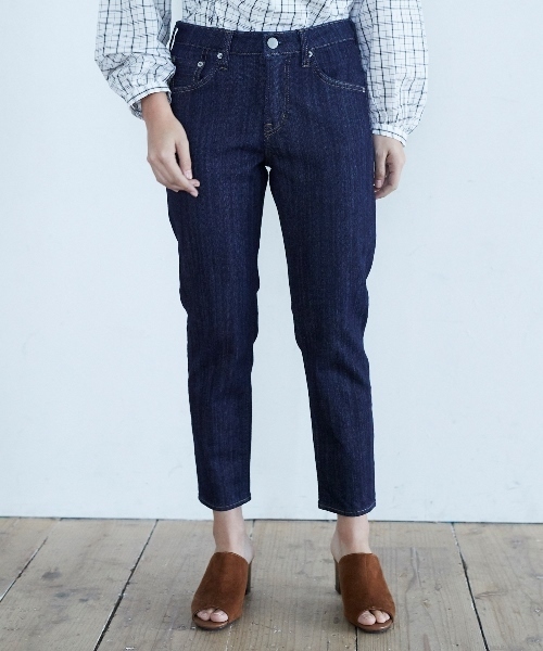 AMERICAN HOLIC（アメリカンホリック）の「テーパードデニム（デニムパンツ・レディース・インディゴブルー/ワンウォッシュ・L/M/S/XS/XXS）」の16枚目の写真