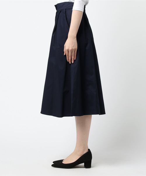 rps（アールピーエス）の「前ボタンコットンツイルタックフレアースカート（スカート・レディース・ベージュ/ネイビー/ライトカーキ・M）」の4枚目の写真