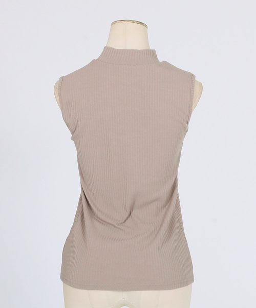 Julia Boutique(ジュリアブティック)の「バストオープンハイネックノースリーブリブニットトップス/520002(ニット/セーター・レディース・ブラック/ホワイト/ベージュ/ボルドー・L/LL/3L/M)」の16枚目の写真