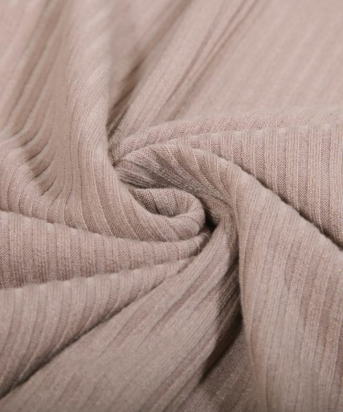 Julia Boutique(ジュリアブティック)の「バストオープンハイネックノースリーブリブニットトップス/520002(ニット/セーター・レディース・ブラック/ホワイト/ベージュ/ボルドー・L/LL/3L/M)」の9枚目の写真