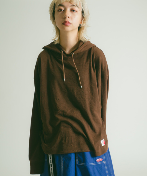 RNA（アールエヌエー）の「M1039 ワイドパーカー（パーカー・レディース・ブラウン/レッド/ブラック・MEDIUM）」の3枚目の写真