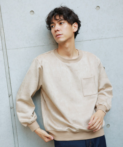 LAKOLE(ラコレ)の「フェイクスエードプルオーバー / LAKOLE(Tシャツ/カットソー・メンズ・ブラック/グレー/ピンク/サンドグレー/キャメル/オリーブ・MEDIUM/LARGE)」の4枚目の写真