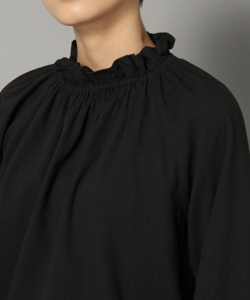 LOWRYS FARM（ローリーズファーム）の「スタンドブラウス　819572（シャツ/ブラウス・レディース・ブラック/ベージュ/オフホワイト・FREE）」の9枚目の写真