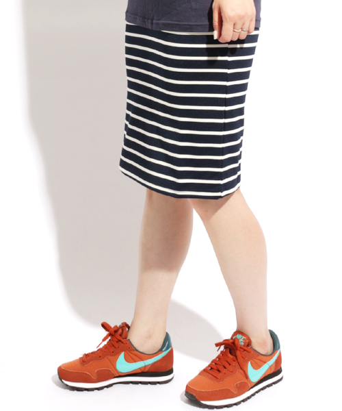 Denime(ドゥニーム)の「ボーダーポンチスカート(スカート・レディース・アイボリー/ブラック/グリーン/ブルー/ネイビー・FREE)」の12枚目の写真