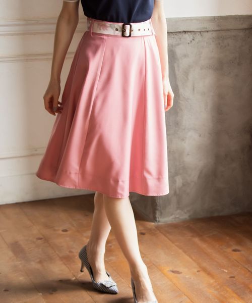 tocco closet（トッコ クローゼット）の「ボタニカルフラワープリント