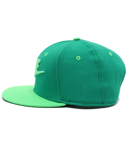 NIKE（ナイキ）の「ナイキ スナップバック キャップ NIKE TRUE-SNAPBACK 584169（キャップ・メンズ・ライトグリーン・ONE SIZE）」の3枚目の写真