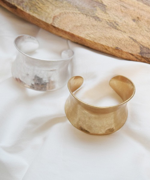 Marient（マリエント）の「ヴィンテージバングル/ブレスレット（バングル/リストバンド・レディース・ゴールド/シルバー・FREE）」の8枚目の写真