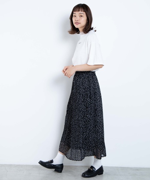 WEGO（ウィゴー）の「WEGO/シアープリーツロングスカート（スカート・レディース・ホワイト/ホワイト系その他/アニマル/ドット/オフホワイト/ブラック/サックスブルー・FREE）」の12枚目の写真