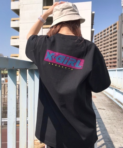 X-girl（エックスガール）の「【ZOZOタウン限定アイテム】X-girl   ビッグシルエットロゴＴシャツ  105201011052（Tシャツ/カットソー・レディース・グリーン/ホワイト/ベージュ/ブラック/ピンク・M/L）」の13枚目の写真