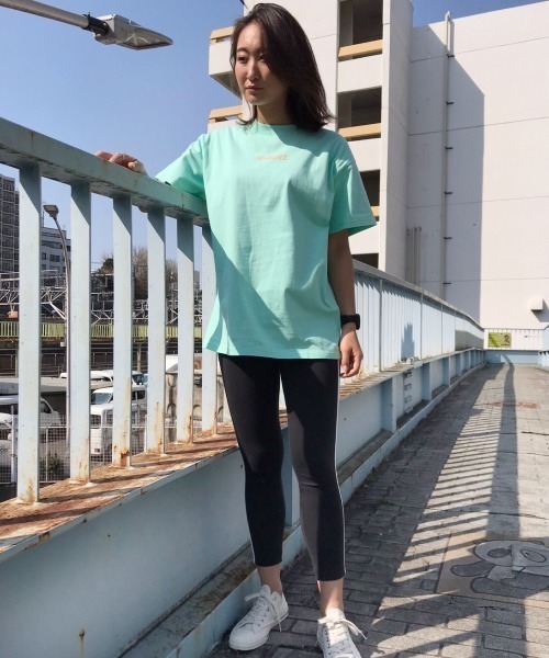 X-girl（エックスガール）の「【ZOZOタウン限定アイテム】X-girl   ビッグシルエットロゴＴシャツ  105201011052（Tシャツ/カットソー・レディース・グリーン/ホワイト/ベージュ/ブラック/ピンク・M/L）」の21枚目の写真