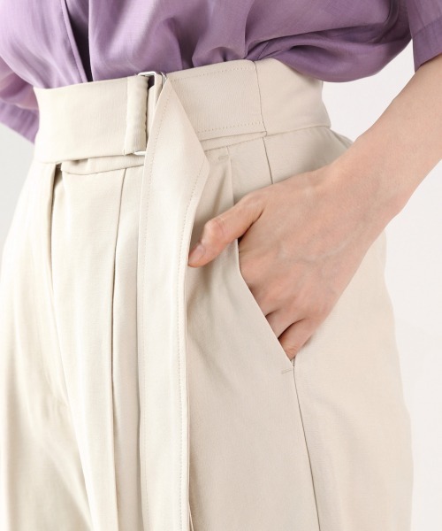 LOWRYS FARM(ローリーズファーム)の「ベルトツキタックパンツ 886978(その他パンツ・レディース・チャコールグレー/ベージュ/アイボリー/カーキ・MEDIUM/LARGE)」の11枚目の写真