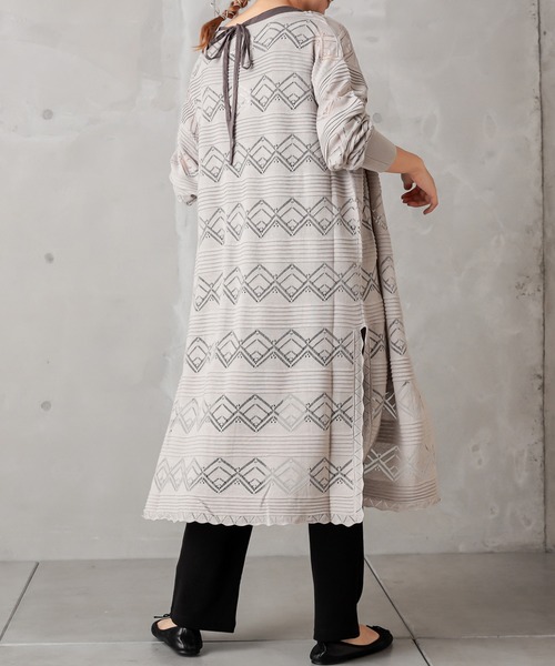 PUAL CE CIN（ピュアルセシン）の「レースジャガードロングカーデ（カーディガン/ボレロ・レディース・ブラック/グレー/グレイッシュベージュ・FREE）」の10枚目の写真