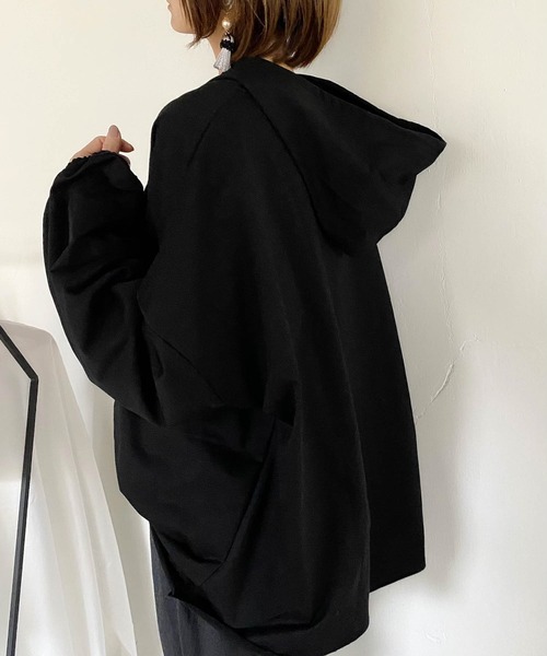 muure（ミュール）の「ボリュームスリーブ パーカーカットソー（Tシャツ/カットソー・レディース・ホワイト/ブラック/グレー・FREE）」の2枚目の写真