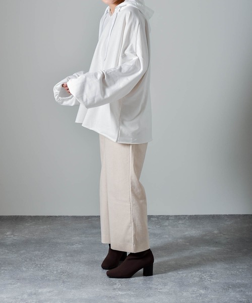 muure（ミュール）の「ボリュームスリーブ パーカーカットソー（Tシャツ/カットソー・レディース・ホワイト/ブラック/グレー・FREE）」の10枚目の写真