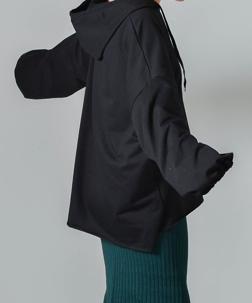 muure（ミュール）の「ボリュームスリーブ パーカーカットソー（Tシャツ/カットソー・レディース・ホワイト/ブラック/グレー・FREE）」の21枚目の写真