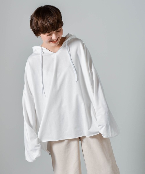 muure（ミュール）の「ボリュームスリーブ パーカーカットソー（Tシャツ/カットソー・レディース・ホワイト/ブラック/グレー・FREE）」の13枚目の写真