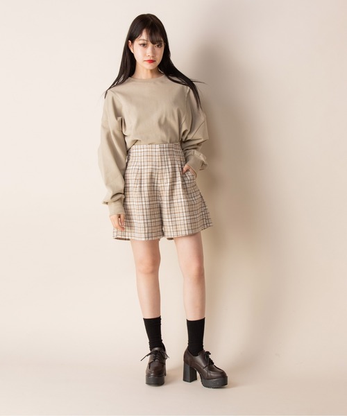 Mysa&Liina(ミーサリーナ)の「ハイウエストショートパンツ(その他パンツ・レディース・ブラック/ピンク/A/B/キナリ・M)」の15枚目の写真