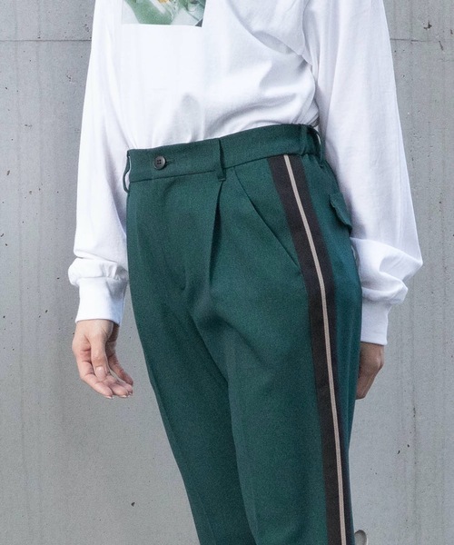 La SRIC（ラスリック）の「La SRIC / アンクル丈フレアサイドラインパンツ（その他パンツ・レディース・ダークブラウン/グリーン・38）」の13枚目の写真