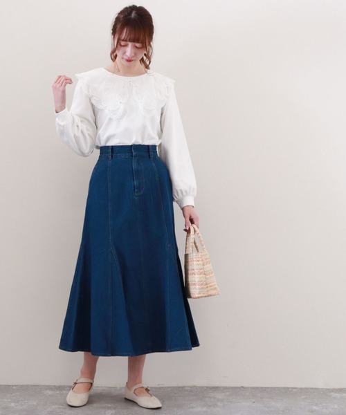 archives(アルシーヴ)の「切替フレアデニムスカート(スカート・レディース・ブラック/ロイヤルブルー/アイボリー・MEDIUM)」の4枚目の写真