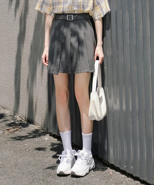 aimoha（アイモハ）の「ベルトつきデザインミニスカート（スカート・レディース・ブラック/グレー・LARGE/SMALL/MEDIUM）」の5枚目の写真