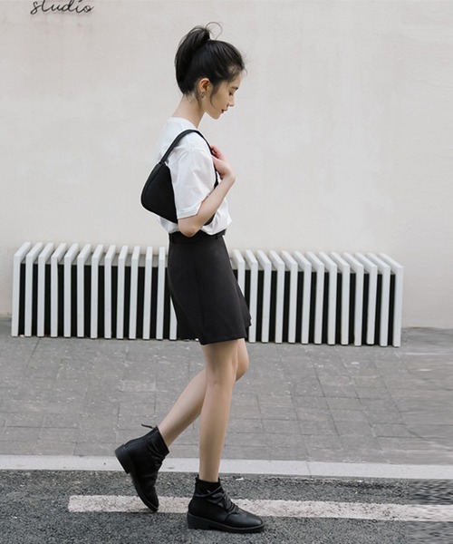 aimoha（アイモハ）の「ベルトつきデザインミニスカート（スカート・レディース・ブラック/グレー・LARGE/SMALL/MEDIUM）」の22枚目の写真