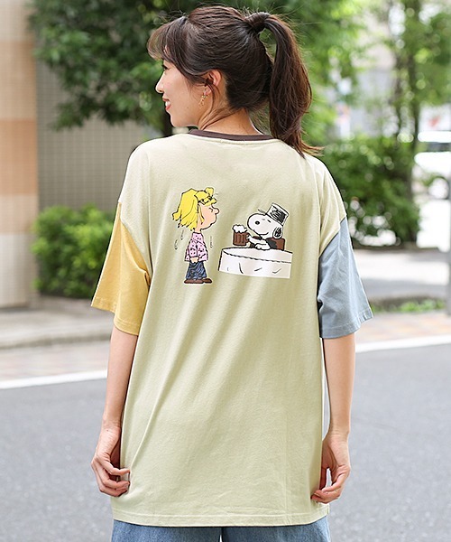 チチカカ（チチカカ）の「スヌーピードリンクＴシャツ（Tシャツ/カットソー・レディース・オフホワイト・MEDIUM）」の14枚目の写真