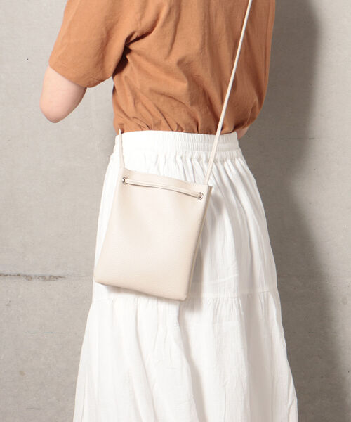 fredy repit（フレディレピ）の「フェイクレザーセパレートポシェット（ショルダーバッグ・レディース・アイボリー/ブラック・FREE）」の11枚目の写真