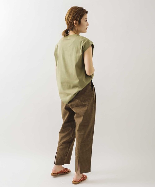 EKAL（エカル）の「EKAL　アクティブフレンチスリーブカットソー（Tシャツ/カットソー・レディース・アイボリー/オフホワイト/チャコールグレー/オリーブ/グレー系その他/グリーン・FREE/ONE）」の17枚目の写真