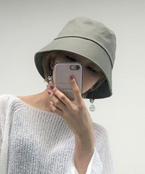 ISOOK（アイスー）の「Cotton twill bucket hat / コットンツイルバケットハット（松尾瞳 select）（ハット・レディース・アイボリー/ベージュ/グレイッシュベージュ/ブラック・FREE）」の4枚目の写真