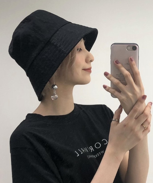 ISOOK（アイスー）の「Cotton twill bucket hat / コットンツイルバケットハット（松尾瞳 select）（ハット・レディース・アイボリー/ベージュ/グレイッシュベージュ/ブラック・FREE）」の3枚目の写真