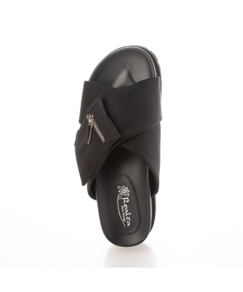 Realta（レアルタ）の「Realta(レアルタ) ジップポケット付きクロスベルト サンダル（サンダル・レディース・ブラック/グレー/カーキ・S/M/L/LL）」の12枚目の写真