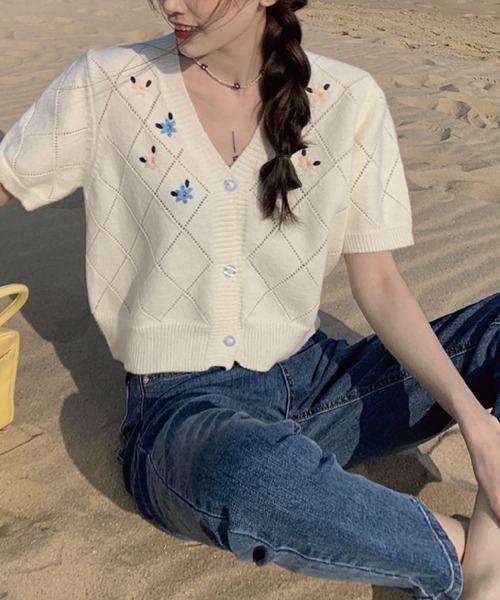 meJane(ミージェーン)の「フラワーモチーフVネックカーディガン(カーディガン/ボレロ・レディース・ホワイト/ピンク/ブルー・FREE)」の10枚目の写真