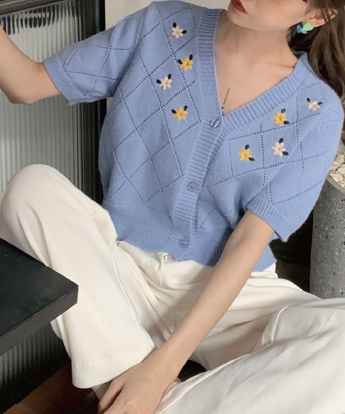 meJane(ミージェーン)の「フラワーモチーフVネックカーディガン(カーディガン/ボレロ・レディース・ホワイト/ピンク/ブルー・FREE)」の15枚目の写真